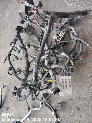 Arnés de cables del motor RAM1500 2016 6854913 Foto 1 de 4