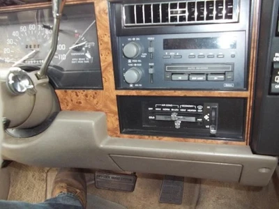 Enfriador de aceite del radiador en tanque izquierdo se adapta a 92-96 CENTURY 2082831 Foto 1 de 4