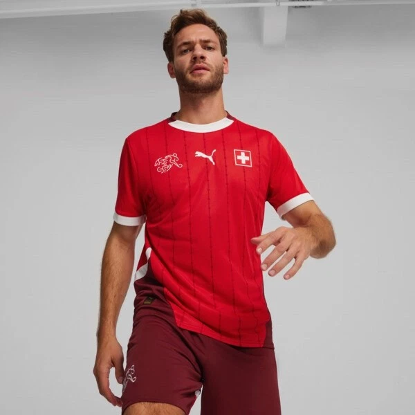 Camiseta de fútbol local Suiza 2024 para hombre Color: rojo PUMA-Equipo rojo real talla: L Foto 1 de 1