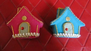 Pair of CHRISTMAS Vintage PINK HOUSE BLUE HOUSE Flocked ORNAMENTS DECOR - 1960's - Picture 1 of 4