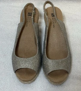 White Mountain Espadrille Wedge Peep Toe Slingback Metallic Glitter Size 6M - Picture 1 of 8