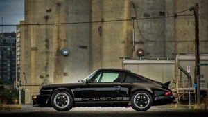 PORSCHE 911 CLASSIC LUXURY VINTAGE GERMAN SPORTSCAR - 4x6 Glossy Printed Photo - Picture 1 of 1