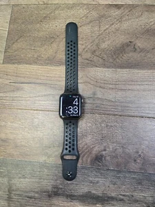 Apple Watch SE GPS + Cellular Aluminum 44mm (1st gen) A2354 Unlocked - Zdjęcie 1 z 9
