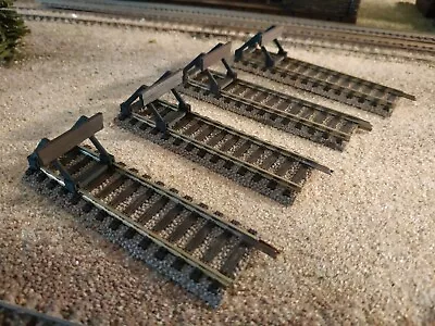BUMPERS STOP ON FLEISCHMANN GEOLINE TRACKS 4 pcs, SCALE HO - Image 1 of 4