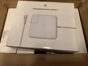 New Genuine Apple Magsafe 1 60W Charger Adapter MacBook Pro 13" 2009-2012 - Picture 1 of 15