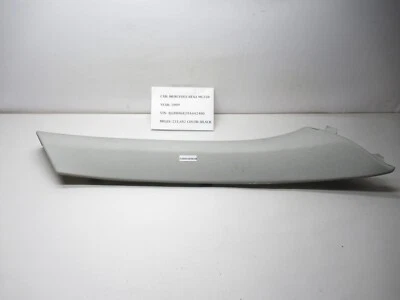 06-11 Cubierta de moldura delantera derecha del pilar A de Mercedes-Benz ML350 A1646900826 OEM Foto 1 de 4