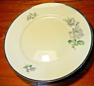 Kjøbenhavns Porcellain Maleri Vallø Black Rose Entre Plate 1930's 21 cm KPM - Picture 1 of 3