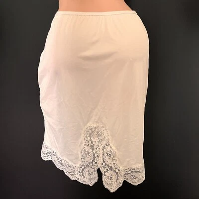 Aristocraft Superior ILGWU Encaje Corto Nylon Lencería Slip EE. UU. Pequeño De Colección Foto 1 de 4