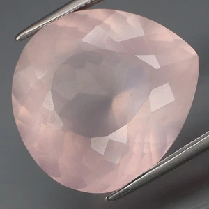 18.91Ct.Ravishing Color! Natural BIG Pink Rose Quartz Brazil Nice Shape - Picture 1 of 4