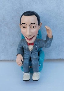 Statua sedia Pee Wee Herman sedia Pee Wee rara resina ceramica qualità Enesco - Foto 1 di 6