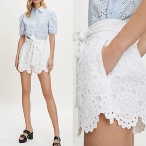 MAJE Gr. 36 Ochetine Shorts Stickerei Baumwolle Blumen Gürtel Ösen weiß - Bild 1 von 11