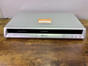 Grabadora de DVD Panasonic DMR-ES15 - Imagen 1 de 11