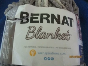 Bernat Decke bunt SILVER STEEL 8,8 Unzen 100 % Polyester 184 Meter super sperrig - Bild 1 von 12