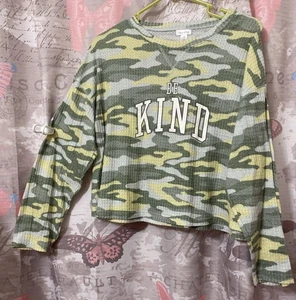 FLIRTITUDE Women’s M Green Cropped Waffle Knit Long Sleeve Casual Pullover Top - Picture 1 of 9