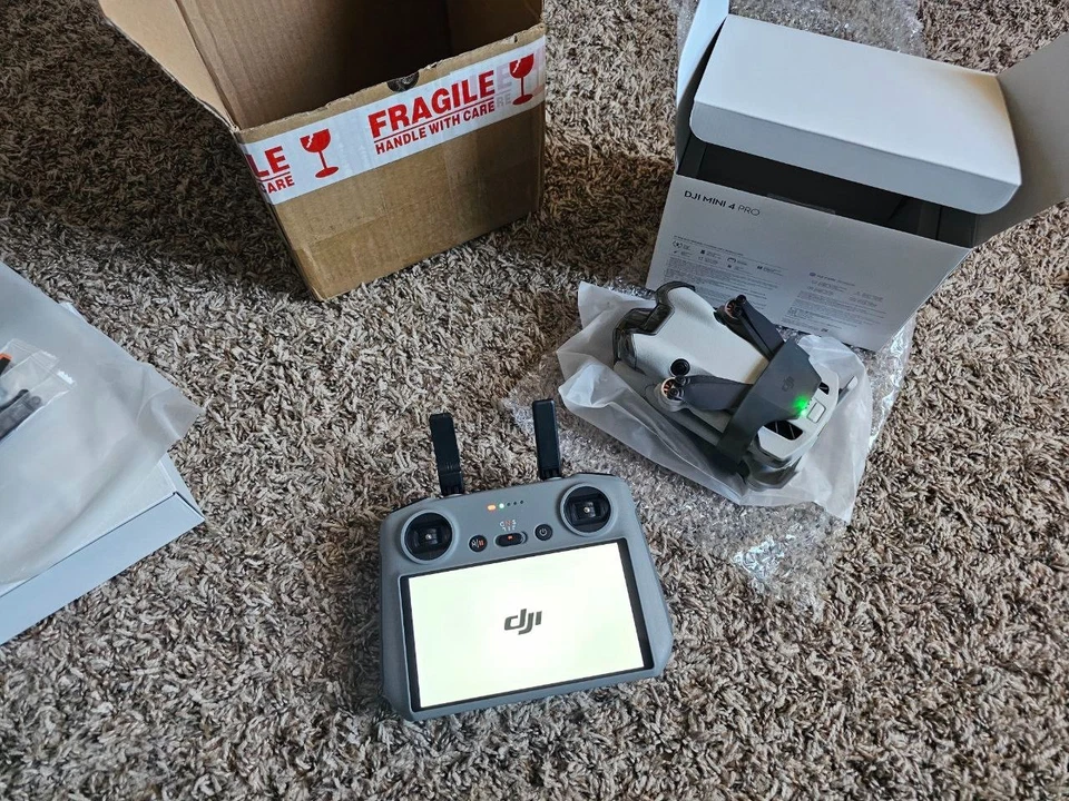DJI Mini 4 Pro (w/DJI RC 2) Drone, 1 battery included (Pre-tested) - Image 1 of 4