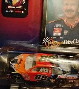 1998 WINNER'S CIRCLE BATMAN VS THE JOKER #88 DALE JARRETT 1/64 - Picture 1 of 8