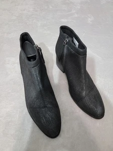 Toms Bootie Womens W10 Black Shimmer Side Zip Block Heel Almond Toe Sophisticate - Picture 1 of 14