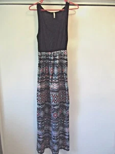 Maxi langes Kleid Gr. M Print und schwarzes Kleid von Vall - Bild 1 von 5
