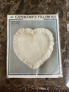 HM Candlewick Heart Pillow Kit White Muslin Embroidery DS01 14x14" Vintage - Picture 1 of 5