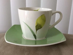 Unusual Set of 2 Porcelain NANO Square Lime Green Cups & Saucers Japanese Asian - Picture 1 of 1