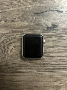 Apple Watch Series 1 Smart Watch Unisex Silver 38mm BROKEN FOR PARTS - Picture 1 of 3