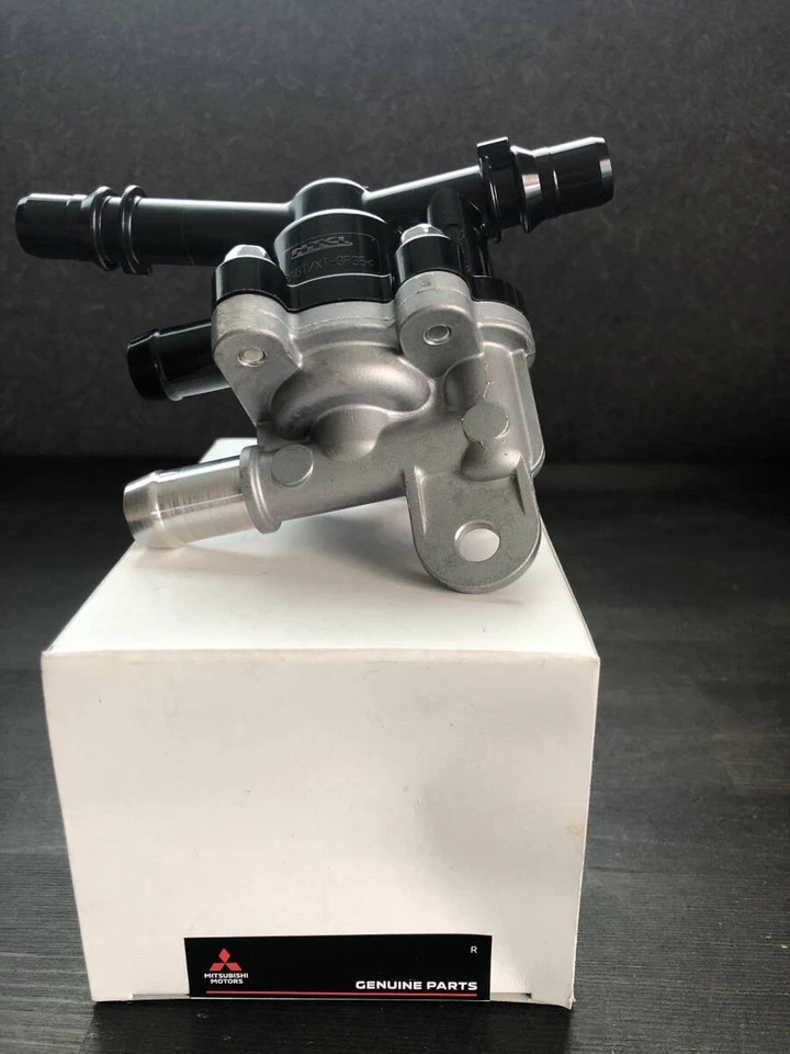 OEM Mitsubishi 92486-W000P Heater Valve Thermostat Outlander PHEV GG2W - Image 1 of 1