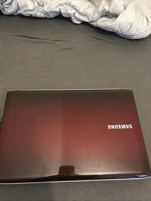 Samsung Notebook NP-R730-JS01DE Laptop Windows 7 Intel Core - Bild 1 von 4