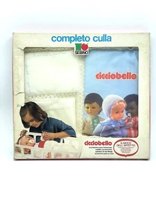 VINTAGE SEBINO CICCIOBELLO RARISSIMO SET CULLA BIMBO GIALLO BEL NEGRETTO NIB CM - Picture 1 of 9