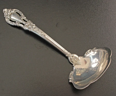 Lunt Eloquence Sterling Gravy Ladle Cover