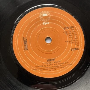 1976 SHERBET 7" 45 HOWZAT / MOTOR OF LOVE EPIC S EPC 4574 - Foto 1 di 1