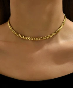Womens Necklace 18k Gold Plated Stainless Steel Chain Vintage Jewelry - Picture 1 of 4