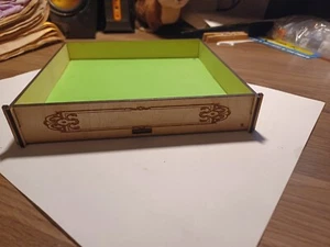 lasergeschnittene Würfel Rollschale 6,25 x 6,25 Ostsee Birke grüner Boden - Bild 1 von 3