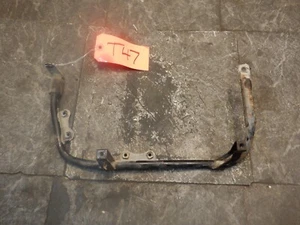 1993 KAWASAKI KLR 650 RADIATOR FRAME MOUNT BRACKET SHROUD COOLING TANK T47 - Picture 1 of 3