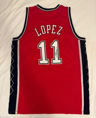 Camiseta firmada por Brooke Lopez New Jersey Nets Foto 1 de 3
