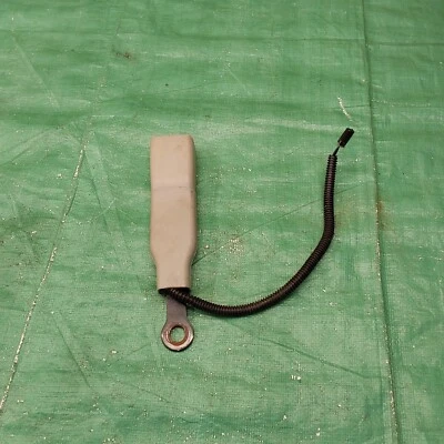 Cadillac DTS Buick Lucerne 2006-2011 hebilla de cinturón de seguridad delantero OEM 2025876 Foto 1 de 4