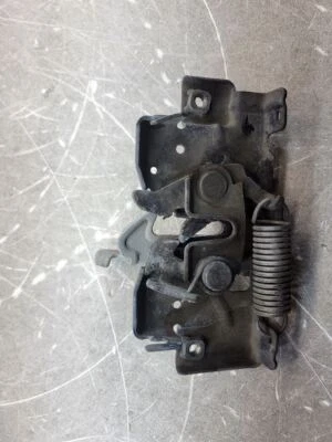 MAZDA CX-7 2007 2008 2009 2010 2011 2012 BLOQUEO DE CIERRE DE CAPÓ EG21-56-620A Foto 1 de 4