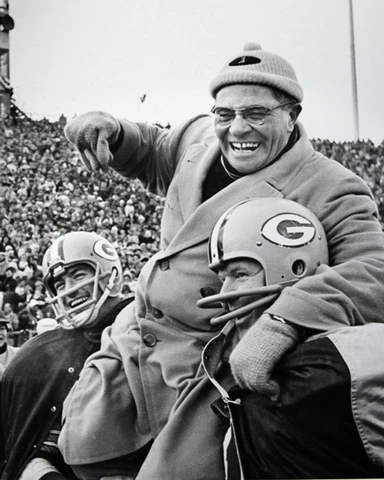 1961 Green Bay Packers VINCE LOMBARDI Glossy 8x10 Photo Football Print Poster Cover