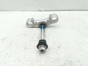 07-12 Triumph 675 Strasse Triple Unten Niedriger Lenkung Tree Klammer 2044131 - Bild 1 von 9