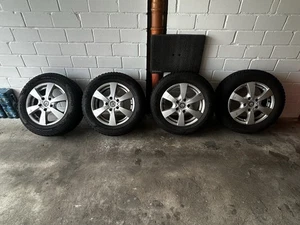 Kumho Winterreifen, 195/65 R15 91 T auf Alufelge Pl 50 6,5*15.Reifen Fast Neu! - Bild 1 von 6