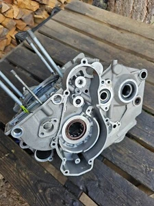 KTM SX-F 450 505 07-12 Engine Motor Crank Case Set 77330000244 - Picture 1 of 15