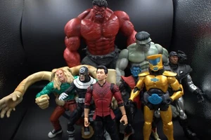 Lot Of 8 USED Marvel Action Figure NO ACCESSORIES - Picture 1 of 21