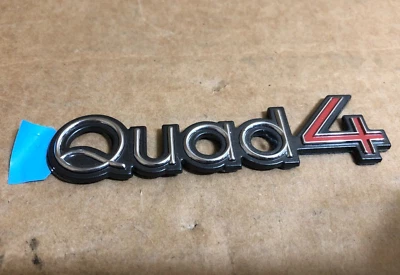 OEM Oldsmobile Achieva -Cuádruple 4 - Emblema de placa de identificación de guardabarros 1992 - 1993 ** Foto 1 de 3