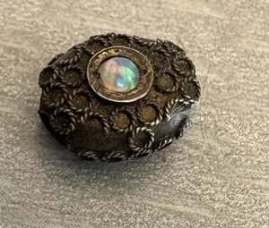Antiguo Dije Victoriano Oro Sólido Ópalo de Fuego Cabujón Deslizable 0.5g - Imagen 1 de 13