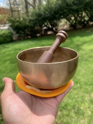 4.5" Beautiful Hand‑Hammered Tibetan Meditation & Yoga Temple Bell Singing Bowl - Photo 1/4