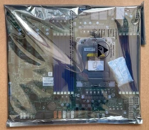 Supermicro H13SSL-N Rev 1.0 Motherboard ATX for AMD EPYC 9654 9554 CPU 400W TDP - Picture 1 of 3