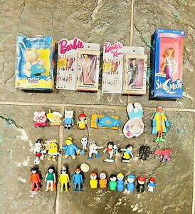 Lot x 31 PVC + Action Figure Toys Barbie Rugrats Sailor Moon Little People