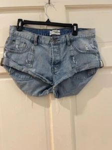 One Teaspoon bandits relaxed fit long rise button fly Jean shorts size 30 - Picture 1 of 4