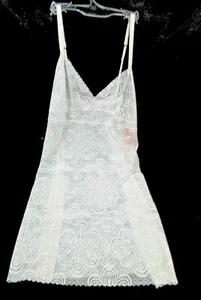 NWT Josie by Natori White Medallion Lace Nightie - Picture 1 of 2