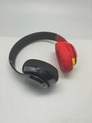 Auriculares Beats Studio 2 Unity Division - Usados Foto 1 de 4