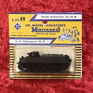 NEU Vintage Roco Minitanks 1/87 HO 211 German Armored Personnel Carrier HS30 20mm - Bild 1 von 3